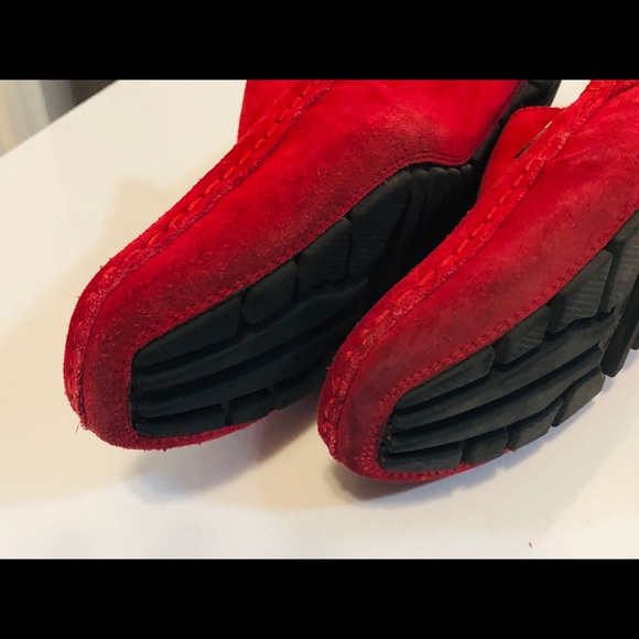 Red Suede Driving Shoes (Loafers) - Picture 7 of 7